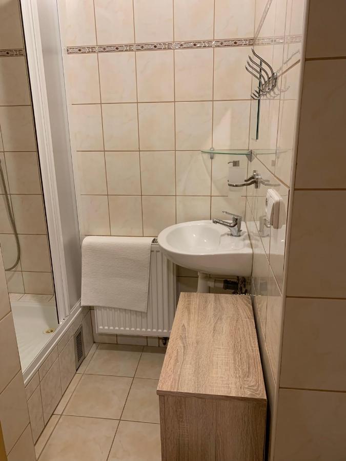 Penzion A Restaurace Vyhlidka Zelezna Ruda Bagian luar foto