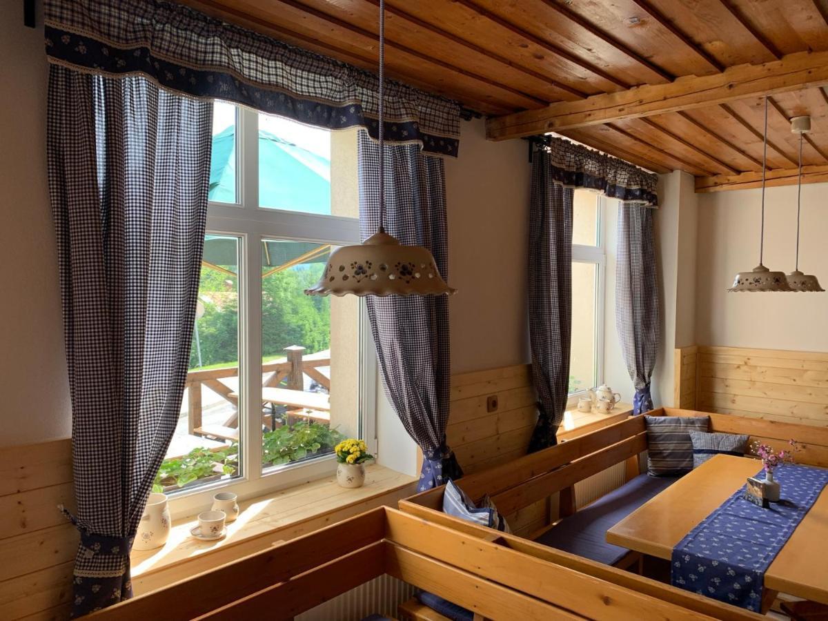 Penzion A Restaurace Vyhlidka Zelezna Ruda Bagian luar foto