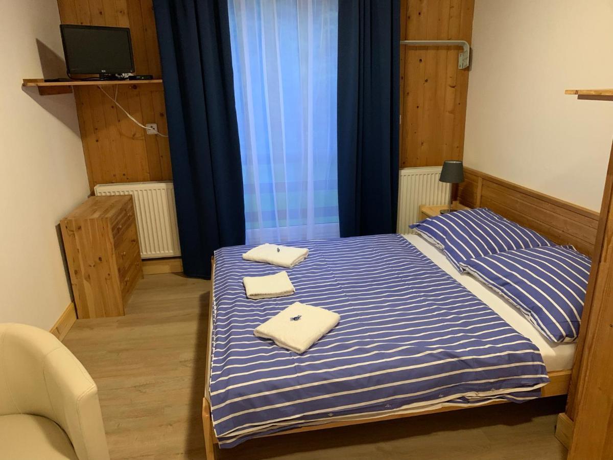 Penzion A Restaurace Vyhlidka Zelezna Ruda Bagian luar foto