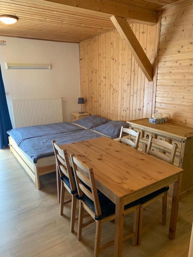 Penzion A Restaurace Vyhlidka Zelezna Ruda Bagian luar foto
